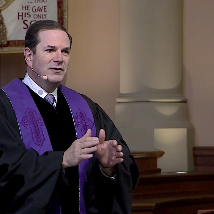 Steve Wells addressing the congregation during his sermon